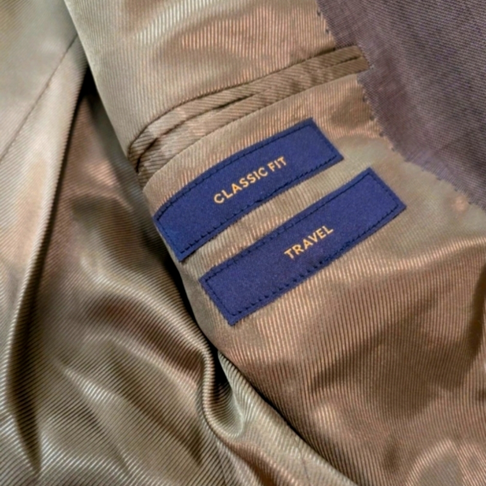 Men's Stafford Classic Fit Brown Travel Suit 44R - Picture 3 of 7